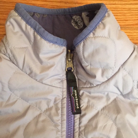 Patagonia Jackets & Blazers - Patagonia REVERSIBLE vest S